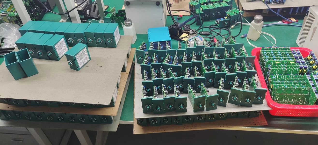 Shenzhen Jutai Comm Co., Ltd. manufacturer production line