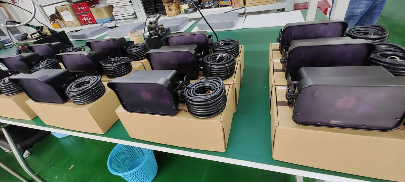 Shenzhen Jutai Comm Co., Ltd. manufacturer production line